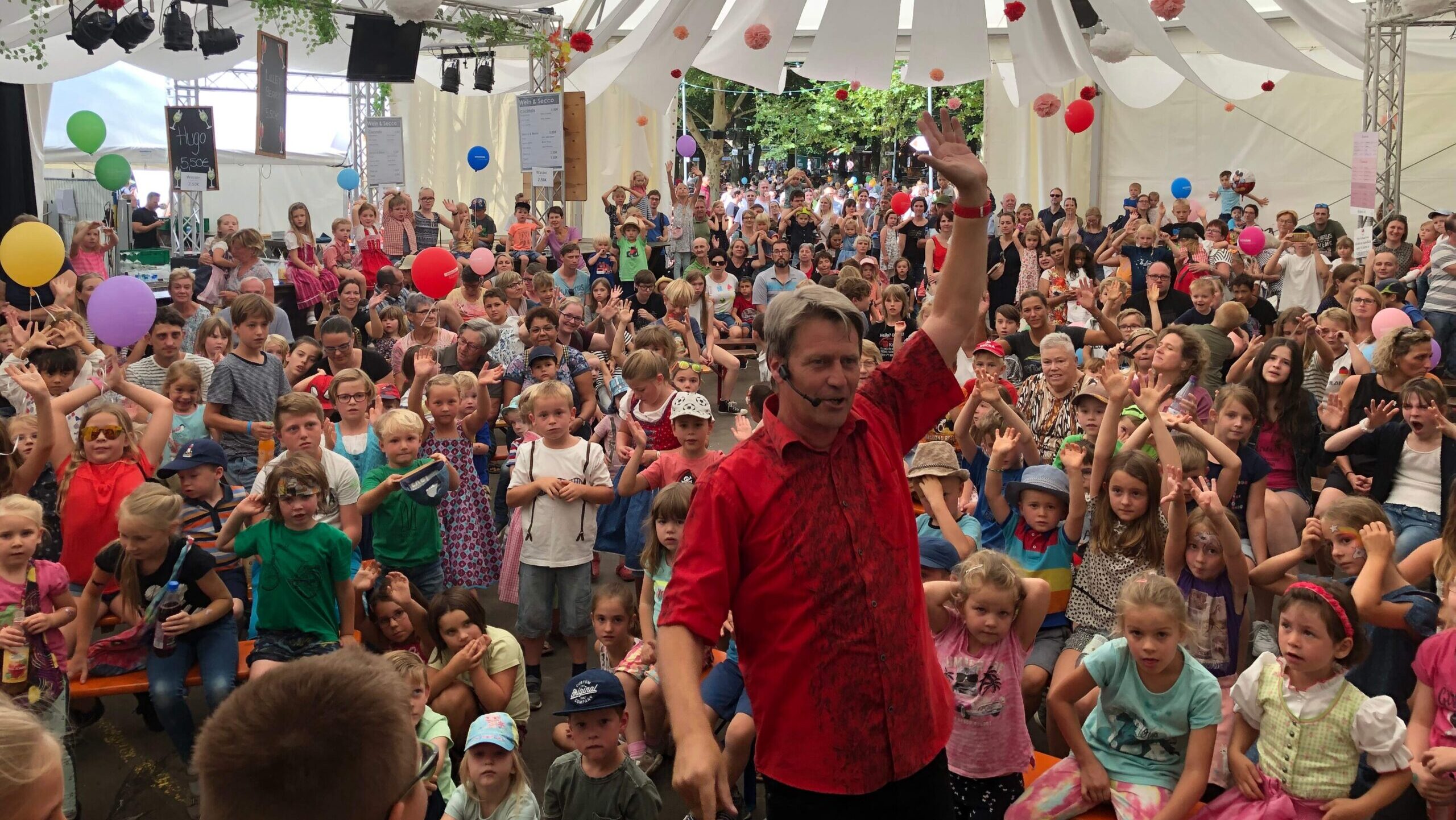 Kinder bei einer Veranstaltung